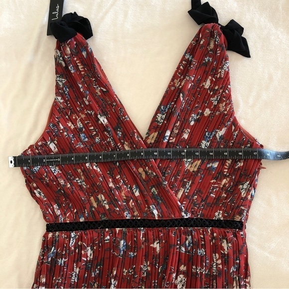 Lulus. Such Sophistication Rust Red Floral Print Pleated Maxi Dress. Medium - Picture 9 of 15